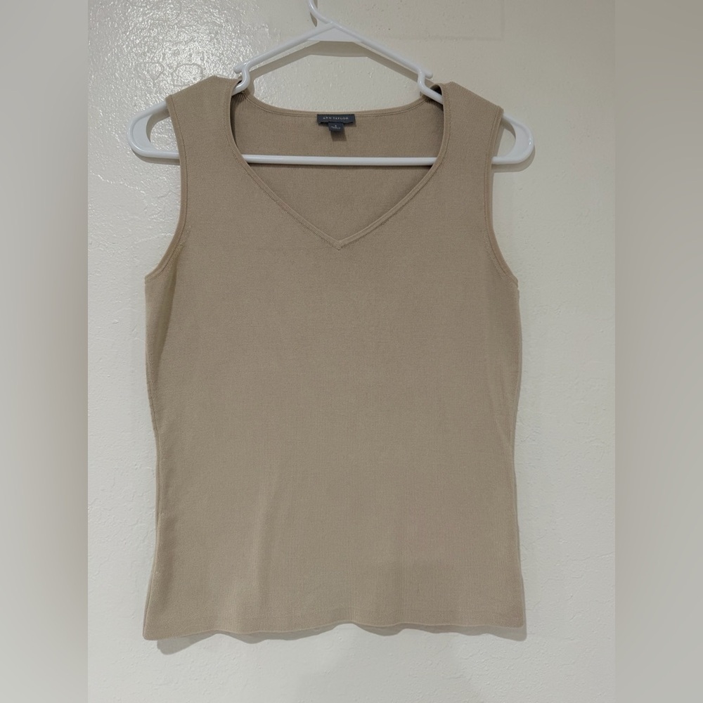 Ann Taylor Beige Silk Blend Sleeveless Tank Size S